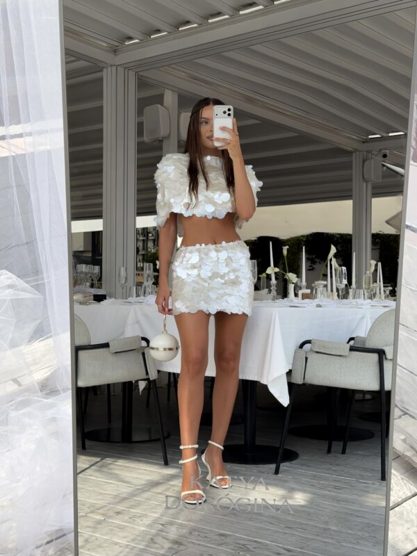 Костюм White wings